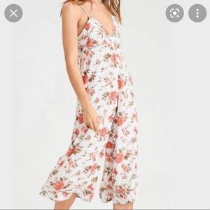 American Eagle Pink, White, and green Floral Jumpsuit Sz 4
